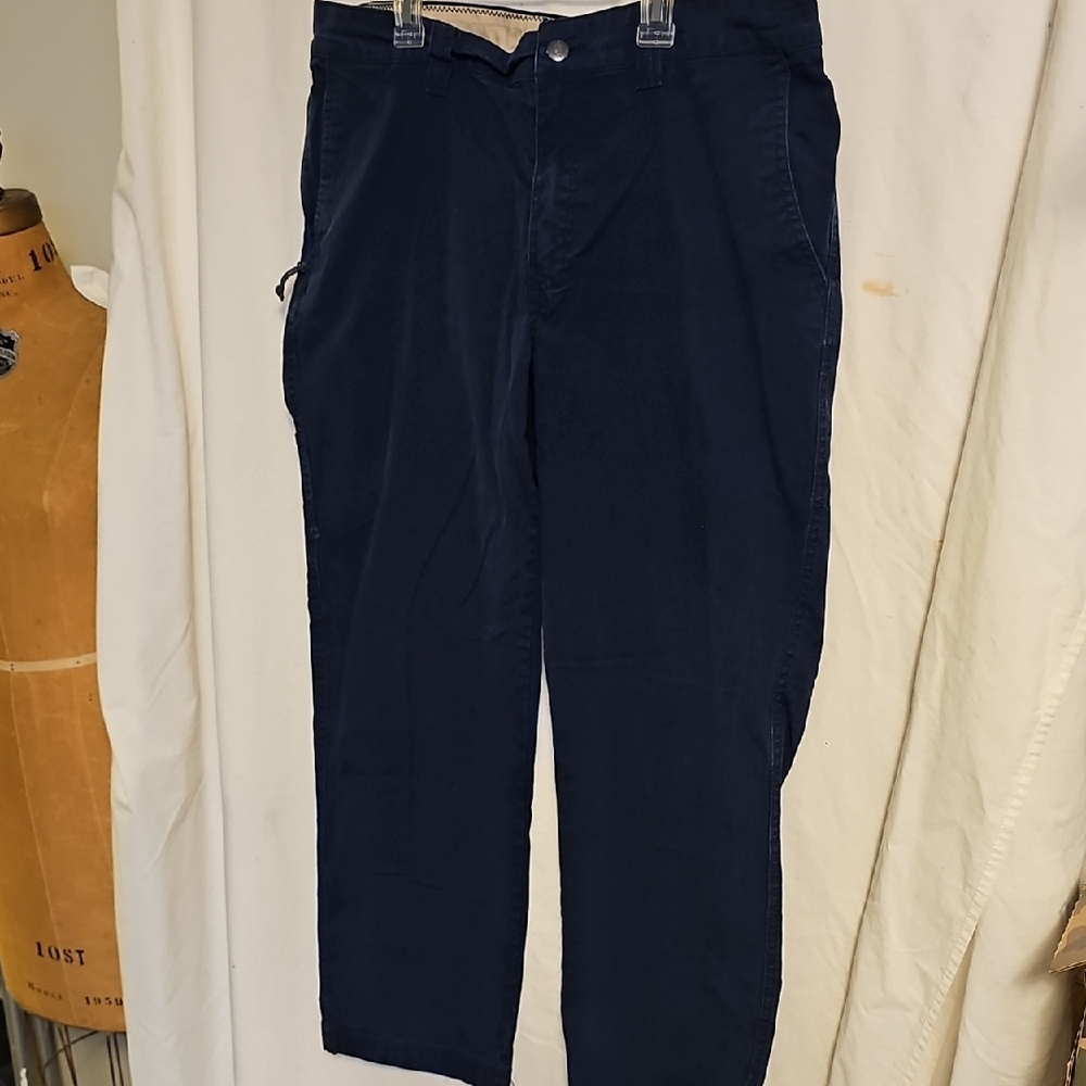 Men's Columia Navy Cotton Pants. Size 36W x 30L. 5 pocket.